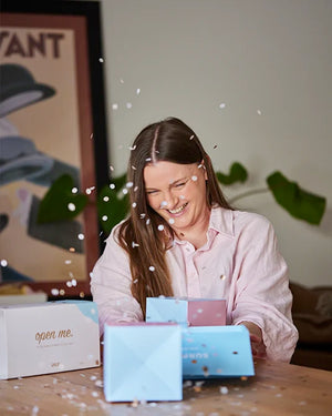 Bridesmaid Explosion Box + Native Posy