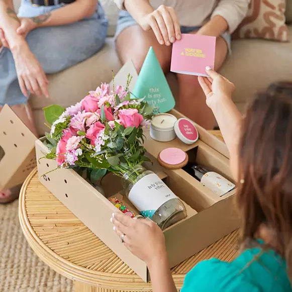 Gift box and flowers delivered Melbourne