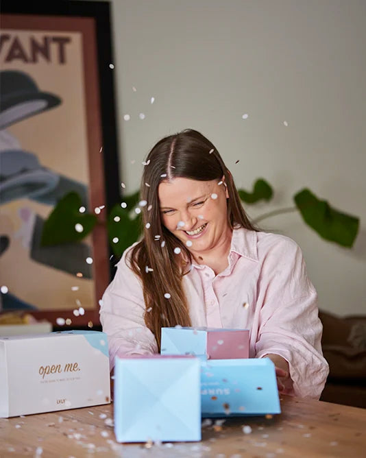 Bridesmaid Explosion Box + Native Posy