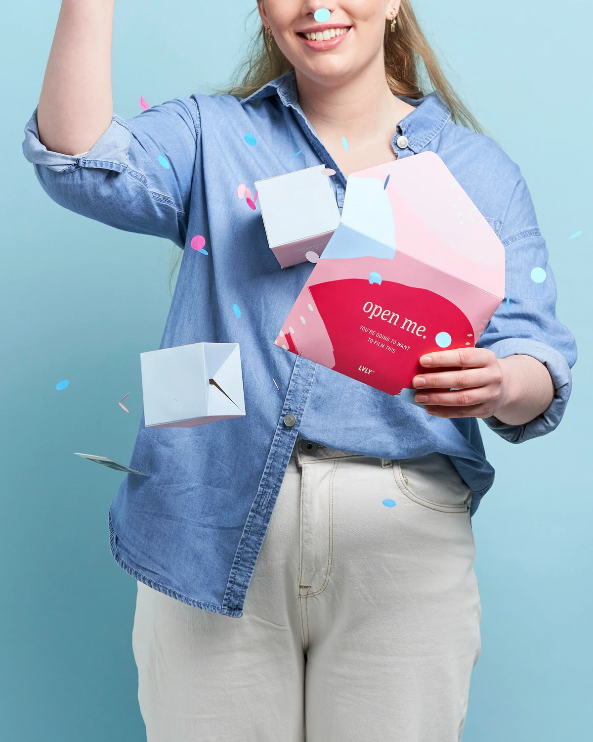 Personalised Polaroid Confetti Explosion + Native Posy