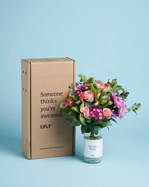 Sweet Explosion Box + Flowers