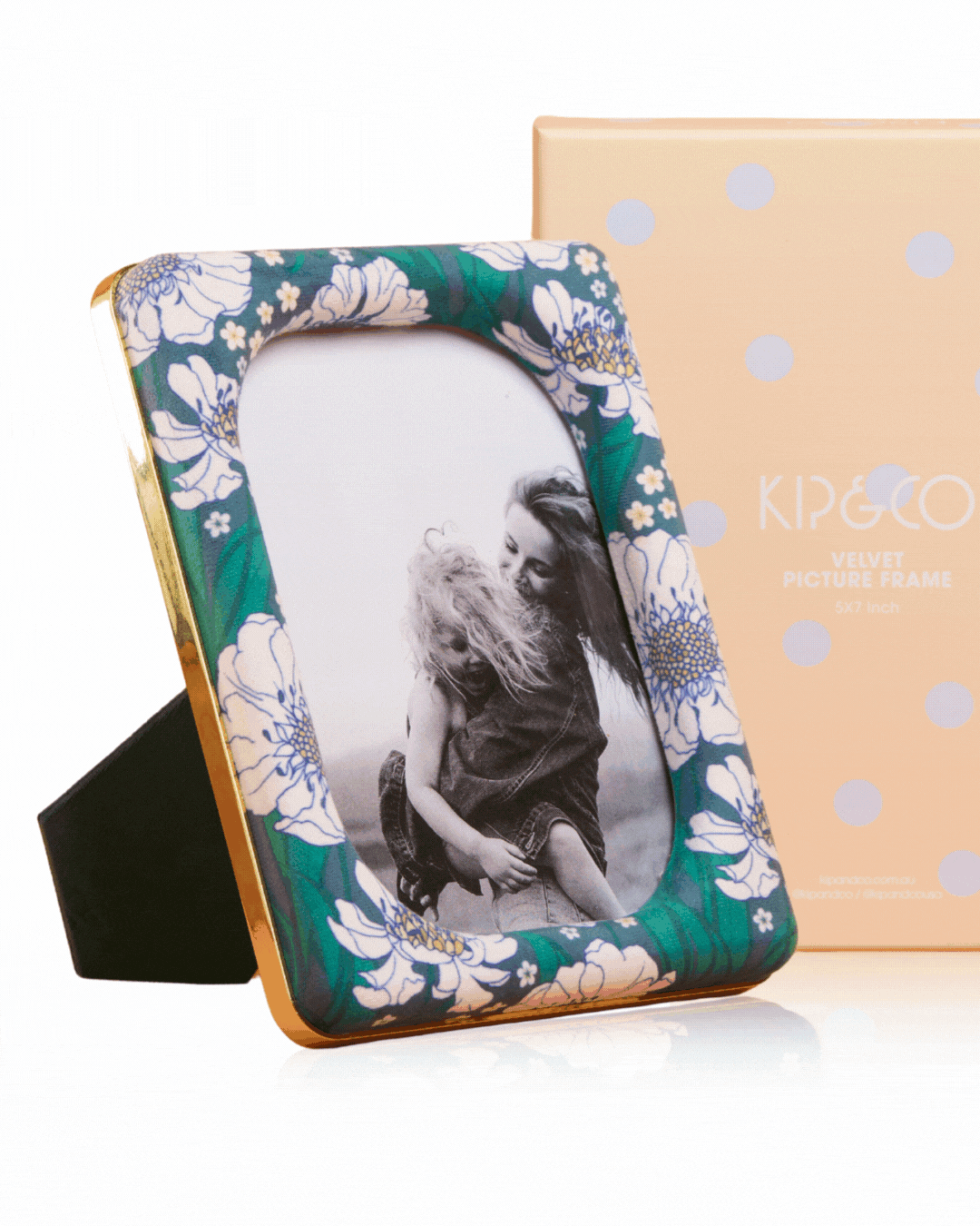 Green Velvet Photo Frame - Kip&Co  (NSW/ACT/WA - SOLD OUT)