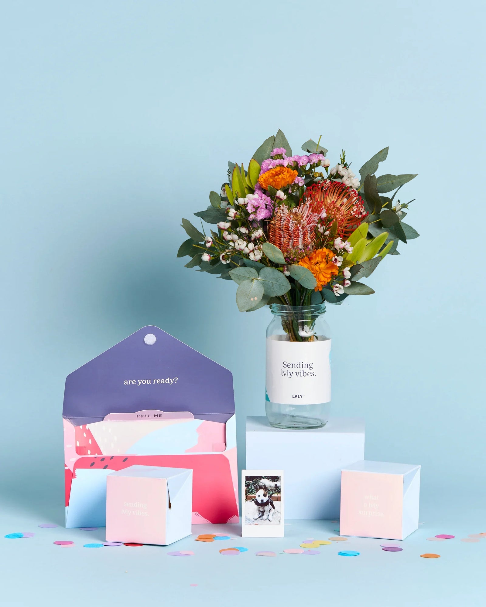 Personalised Polaroid Confetti Explosion + Native Posy